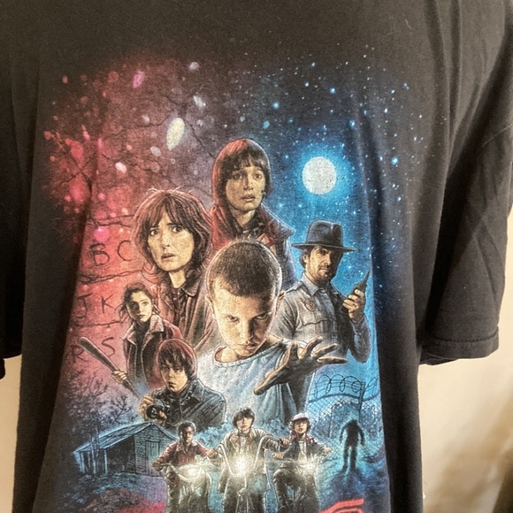 Stranger things mens size L tee shirt black - Picture 3 of 7